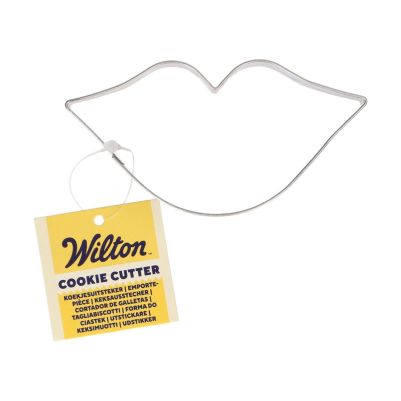 Метален резец - Устни - 7 см - Wilton