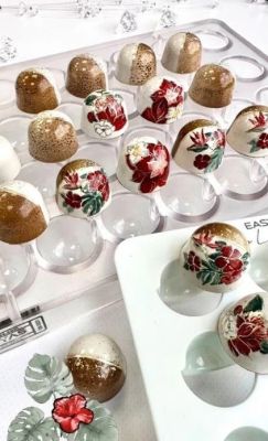 Поликарбонатна форма за бонбони - Купол- 10 гр