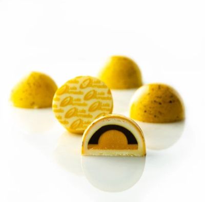 Поликарбонатна форма за бонбони - Полусфера - 10,5 гр