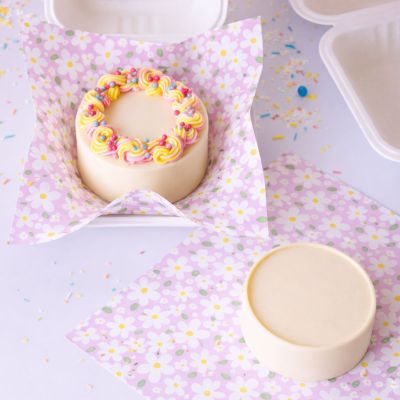 Хартиена подложка за кутия за бенто торта - Пролетни цветя - 50 броя