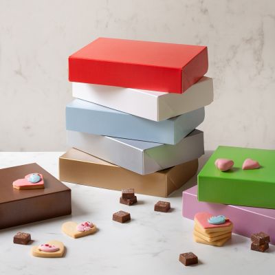 Златна кутия за бисквити и кексчета с релефна текстура