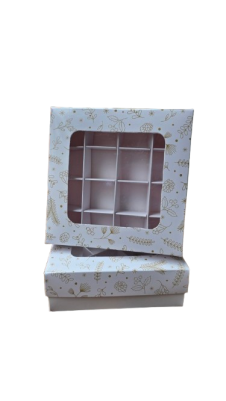 Кутия за бонбони и бисквитки с прозорец – 15 × 15 × 5 см – Златна Коледа - 50 броя